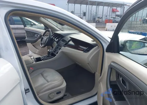 2010 Ford Taurus Sel z USA, uszkodzony, nr VIN 1FAHP2EW0AG157162